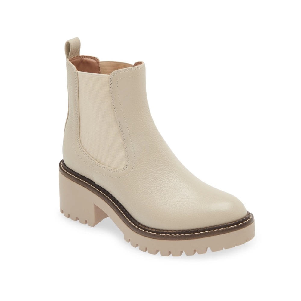 NWOT Nordstrom Miah Water Resistant Leather Women's Cream Chelsea Boots - 8.5